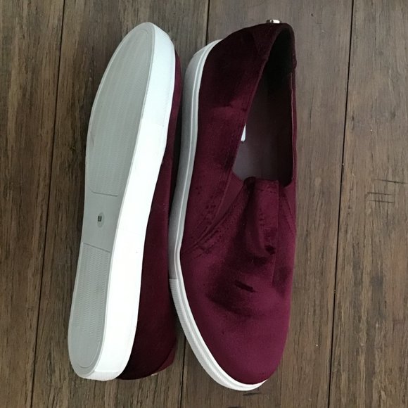 STEVE MADDEN KENZY 9M Burgundy Crushed Velvet Loafer/Sneaker/Slip-On NWOT*NICE* - Picture 3 of 5